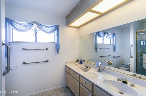 871 Mccloud St, Santa Maria CA 93455-7112 exterior