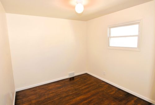 911 Broadway St, Mishawaka IN  46545-5933 exterior