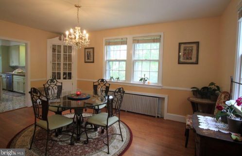 912 Hillwood Ave, Falls Church VA  22042-2421 exterior