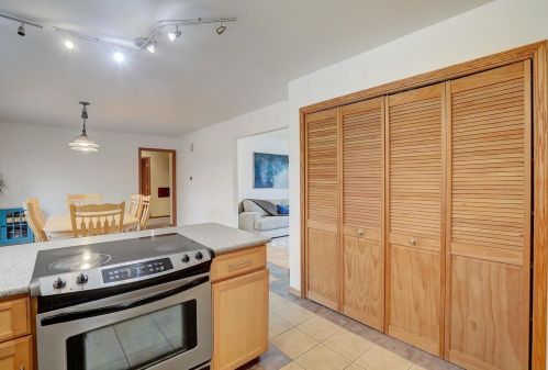 2506 Westbrook Ln, Madison WI  53711-4169 exterior