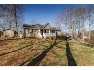 3471 Lamp Light Dr, Randleman, NC 27317-9592