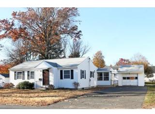 80 Victoria St, Springfield, MA 01104-2738