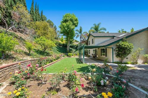 643 Dana Dr, Santa Paula CA  93060-1614 exterior