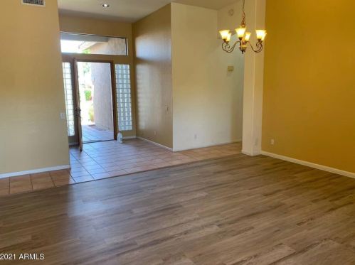 747 Desert Ave, Gilbert AZ  85233-2048 exterior