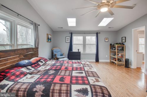 10329 Gordon Rd, Spotsylvania VA  22553-3725 exterior