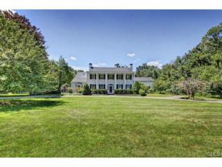 877 Burr St, Fairfield, CT 06824-7112