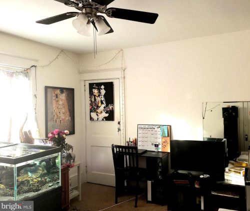 301 Summit Ave, Wilmington DE  19804-1725 exterior