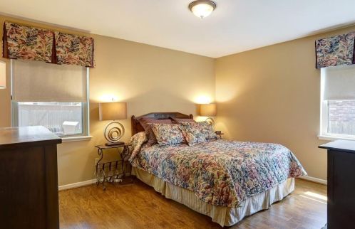 9905 Estate Ln, Dallas TX  75238-2130 exterior