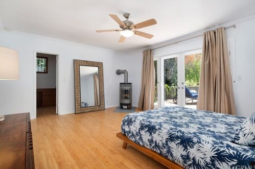 3315 Laurel Canyon Blvd, North Hollywood CA  91604-4133 exterior