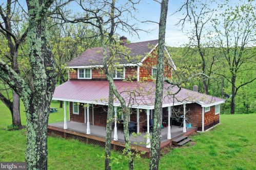 537 Windy Hill Ln, Stoneybreak, PA 17267-7900