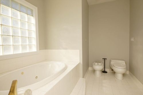 190 Country Club Rd, Shalimar FL  32579-1634 exterior