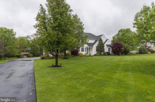 18 Natalie Dr, Auburn, NJ 08085-3445