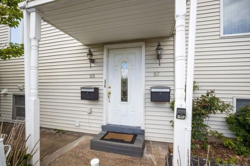 65 Roosevelt St, New Britain CT  06051-4117 exterior