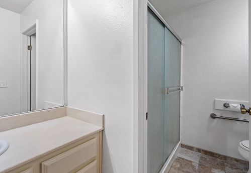 1749 Cape Cod Cir, Lodi CA  95242-4204 exterior