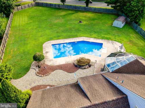 716 Carter Hill Dr, West Deptford NJ  08066-1903 exterior