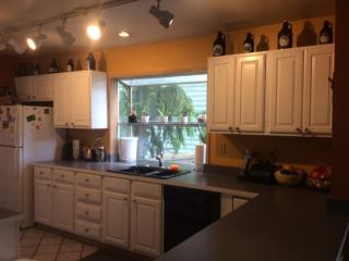 918 86th St, Seattle WA  98103-3934 exterior