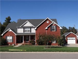 554 Winding Bluff Way, Clarksville, TN 37040-5760