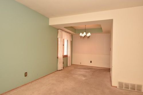 2104 113, Milwaukee WI 53226-4001 exterior