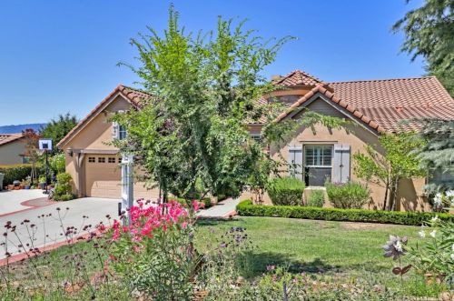 8963 Ironbark St, Gilroy, CA 95020-8403