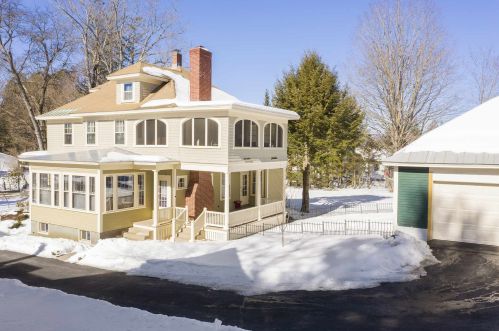 85 Cheney St, Newport, NH 03773-1401
