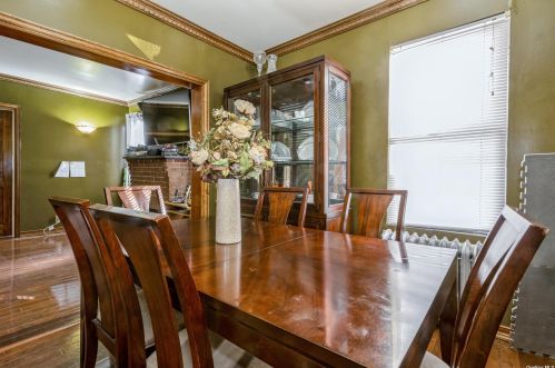 104-20 202nd St, Jamaica, NY 11412-1608