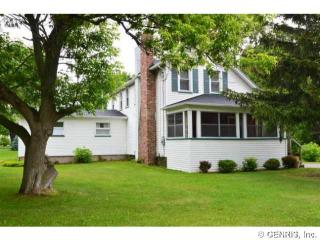 1558 Latta Rd, Rochester, NY 14612-3816