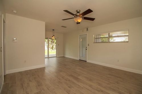 3221 Charow Ln, Orlando, FL 32806-7430