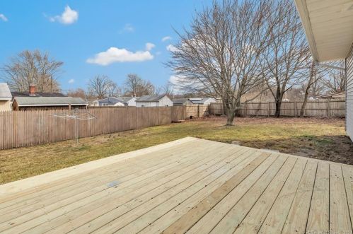 2870 Broadbridge Ave, Stratford CT  06614-2957 exterior