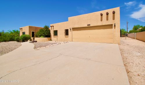 916 San Martin Dr, Tucson, AZ 85704-4423