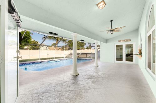 14341 Blackberry Dr, West Palm Beach, FL 33414-8241
