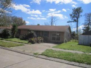 5857 Milladorn Ave, Marrero, LA 70072-5107