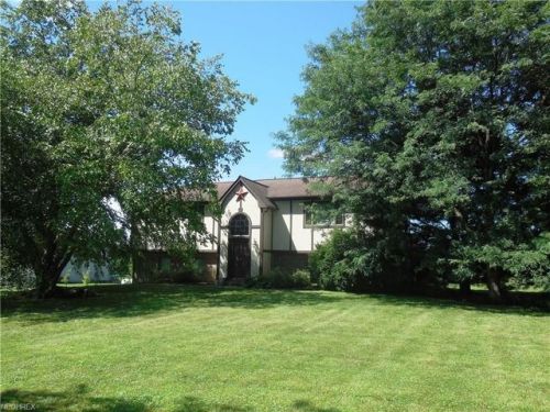 18370 Rapids Rd, Hiram, OH 44234-9687