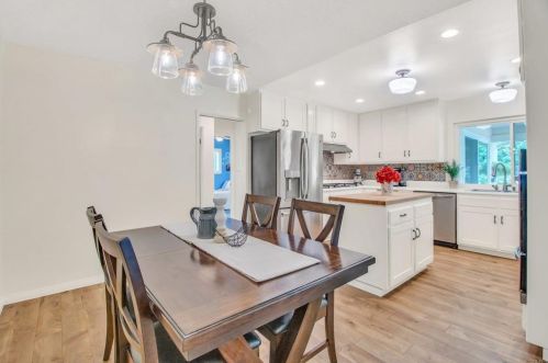 7611 Golfcrest Dr, San Diego CA 92119-1228 exterior