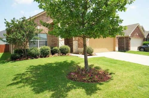2409 Castle Creek Dr, Oak Point TX  75068-4887 exterior