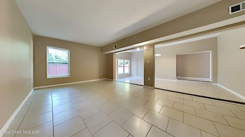 1525 Kings Ct, Titusville, FL 32780-4427