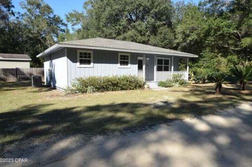 26 Sadler Cir, Freeport FL  32439-6126 exterior
