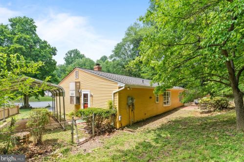 4 Willow Branch Pl, Fredericksburg VA  22405-1446 exterior