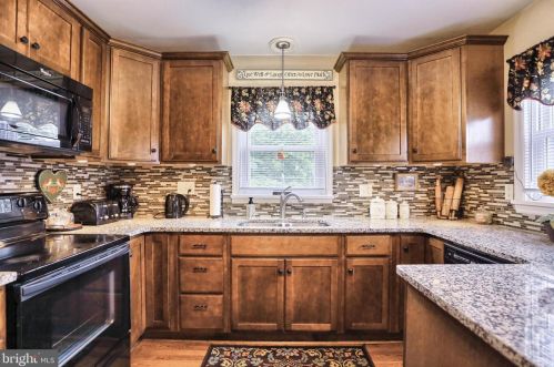 10 Ridge Ave, Carlisle, PA 17013-8764
