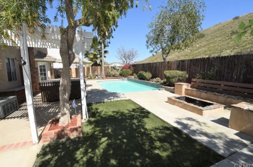 3555 Cherry Blossom Ln, Lake Elsinore CA  92530-1844 exterior
