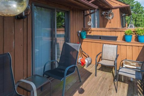 135 Swan Ct, Poughkeepsie NY  12603-6971 exterior