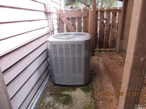 930 Live Oak Ave, Ukiah CA  95482-3733 exterior