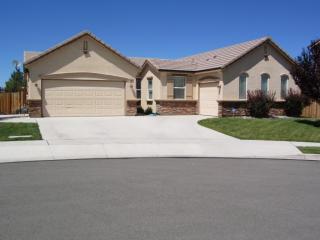 3680 Hawkings Ct, Sparks, NV 89436-7182