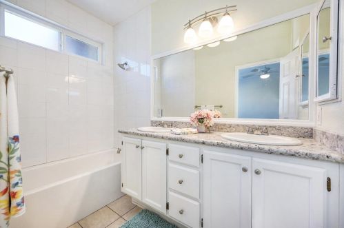 11425 Sabalo Way, Rancho Cordova CA  95670-6207 exterior