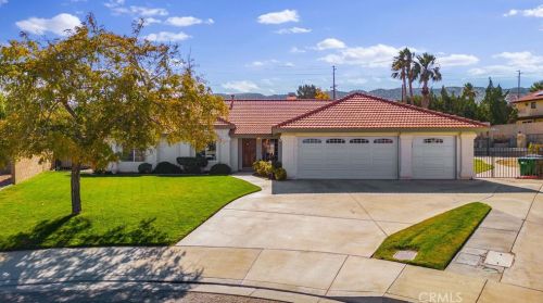 42051 Jenny Ln, Lancaster, CA 93536-7325