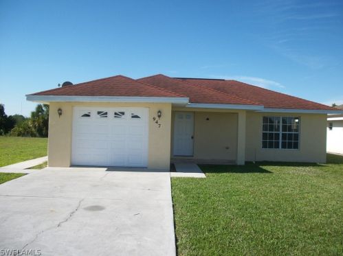 947 Gerace Ct, Moore Haven, FL 33471-2083