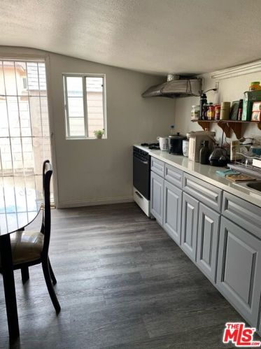 112 Main St, San Gabriel, CA 91776-2532