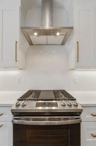 23 Evergreen Rd, Natick MA 01760-1631 exterior