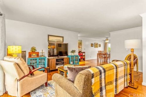 3210 Merrill Dr, Torrance CA 90503-7115 exterior