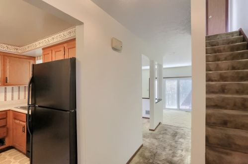 25 Bethany Dr, Pittsburgh, PA 15215-1207