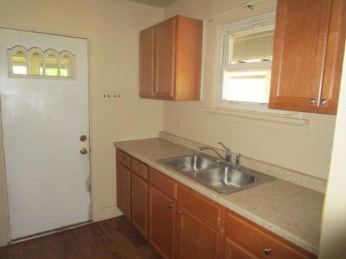 152 Cleveland Ave, Pittsburgh PA  15214-1246 exterior